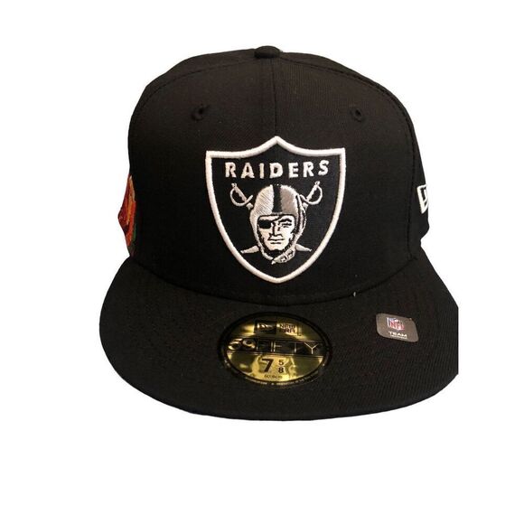 New Era Other - New Era Las Vegas Raiders Greetings 59Fifty Fitted Hat Size 7 5/8